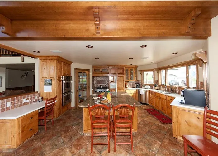Rustic With Views For Miles Near Grand Teton National Park, Wyoming *